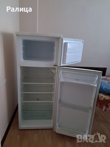 Хладилник с горна камера Electrolux, снимка 2 - Хладилници - 52180448