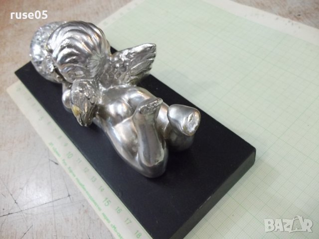 Фигура от замислено ангелче пред сфера, снимка 2 - Други стоки за дома - 36855310