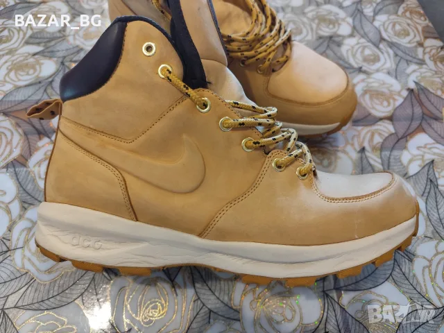 Маратонки тип боти Nike