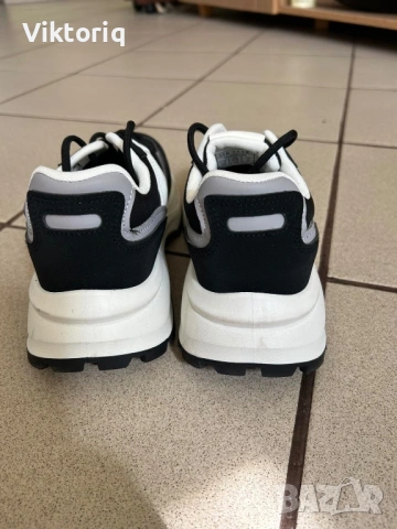 Дамски маратонки, снимка 4 - Маратонки - 53934930