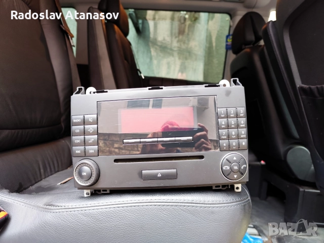 Оригинално радио Mercedes W639, снимка 2 - Аксесоари и консумативи - 52374934