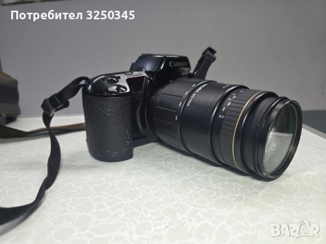 Стар лентов фотоапарат Canon EOS 10 с обектив Sigma 70-300 , снимка 3 - Фотоапарати - 52505614