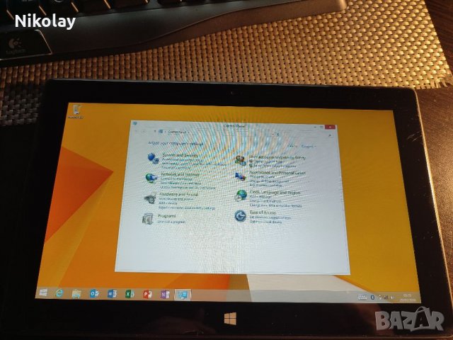 Продавам 10.6" таблет Microsoft Surface RT 32GB Wi-Fi 10.6" Dark Titanium, снимка 3 - Таблети - 32943560
