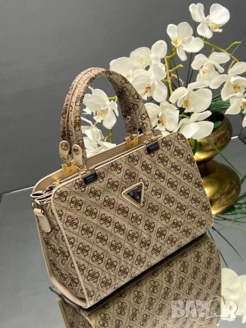 чанти guess , снимка 8 - Чанти - 51394858