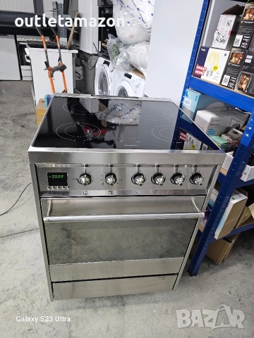 готварска печка с индукционни котлони SMEG 