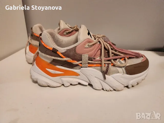 Сникърси Togoshi 