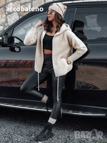 Дамско късо яке от алпака с качулка NIVE, 2цвята , снимка 3 - Якета - 47423483