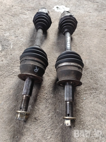 Полуоска -Полуоски-Nissan Navara D40-2.5dci-174кс-2006г, снимка 3 - Части - 53883931