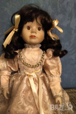 Колекционерска Порцеланова кукла, снимка 4 - Колекции - 33865364