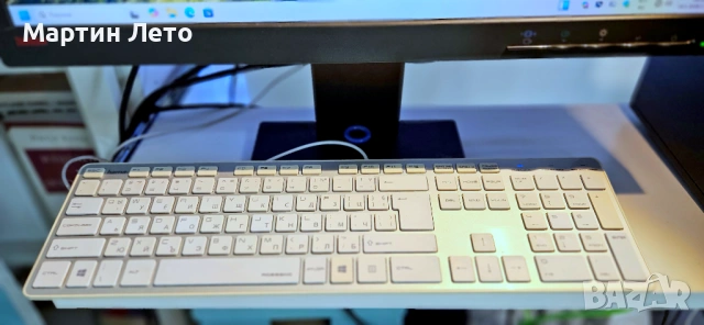 Компютър LENOVO с монитор LENOVO и клавиатура, снимка 3 - Работни компютри - 53157300