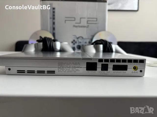 PlayStation 2 Slim Satin Silver с FCMB + кутия + 2 джойстика + 6 игри , снимка 2 - PlayStation конзоли - 56022893