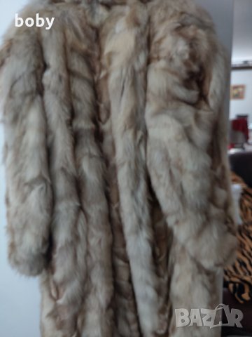 Продавам дамско кожено палто естествен косъм, снимка 2 - Палта, манта - 30988567