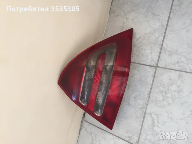 Стоп десен  за Mercedes-Benz C-Class Sedan (W203) (05.2000 - 08.2007), седан, снимка 2 - Аксесоари и консумативи - 50634583