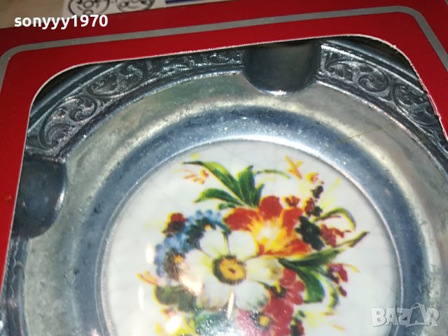 пепелник с цвете от германия 0504231140, снимка 15 - Колекции - 40262108