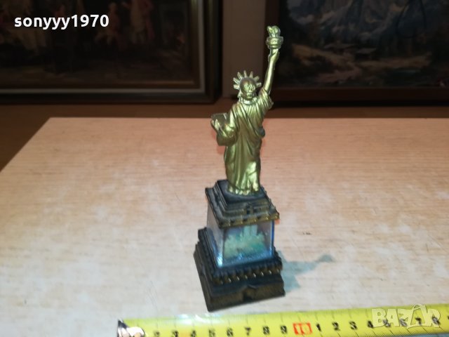 NEW YORK-MADE IN HONG KONG 1110211824, снимка 3 - Колекции - 34428936