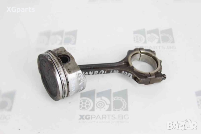  Бутало с биела за Hyundai i20 1.2i 78 к.с. (2009-2014)