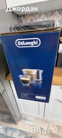 Кафе машина Delongi Dedica, снимка 4 - Кафемашини - 54314386