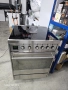 готварска печка с индукционни котлони SMEG , снимка 1