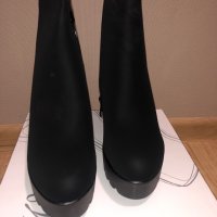 Дамски боти 39, снимка 2 - Дамски обувки на ток - 34872954