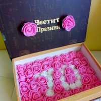 Налична кутия книга с изписани  години с рози декорация, снимка 1 - Декорация за дома - 36911098