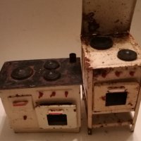 Стари детски ламаринени готварски печки, снимка 1 - Антикварни и старинни предмети - 31379133