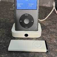 Apple iPod Classic 7 160GB / Докинг / Дистанционно / Зарядно, снимка 2 - iPod - 40794098