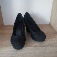 Дамски токчета и боти, снимка 12 - Дамски елегантни обувки - 38103076