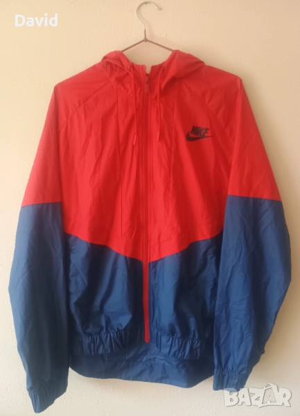 Оригинално дамско яке ветровка Nike Windrunner, снимка 1