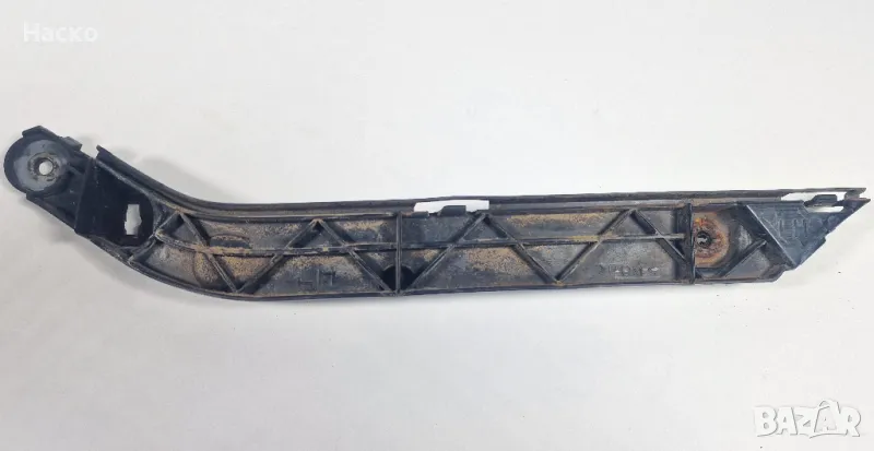 Преден Ляв Държач Скоба Предна Броня Тойота Корола Версо Toyota Corolla Verso 2000 - 2004, снимка 1