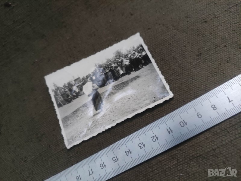 Снимка 3.VI.1935 Ново Паничарево нестинарката боса игра хоро върху жарава, снимка 1