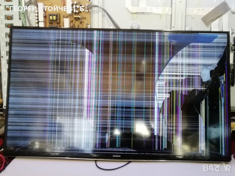 UE40J6240AW  СЪС СЧУПЕНА МАТРИЦА, снимка 1