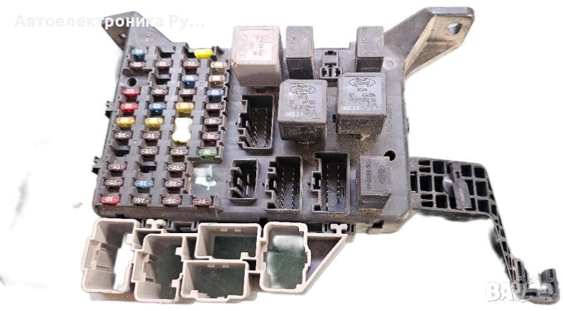 Кутия с предпазители за Ford Mondeo Mk III ,1S7T-14A301-CC, снимка 1