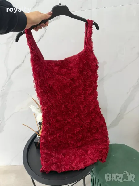 Червена дамска рокля , снимка 1