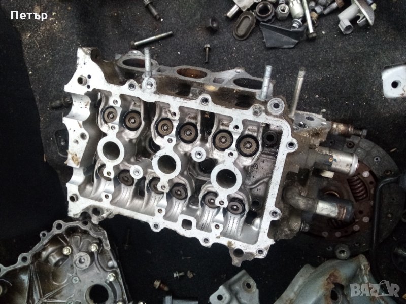 Цилиндрова глава Тойота ярис, айго, пежо 107,ситроен ц1, снимка 1