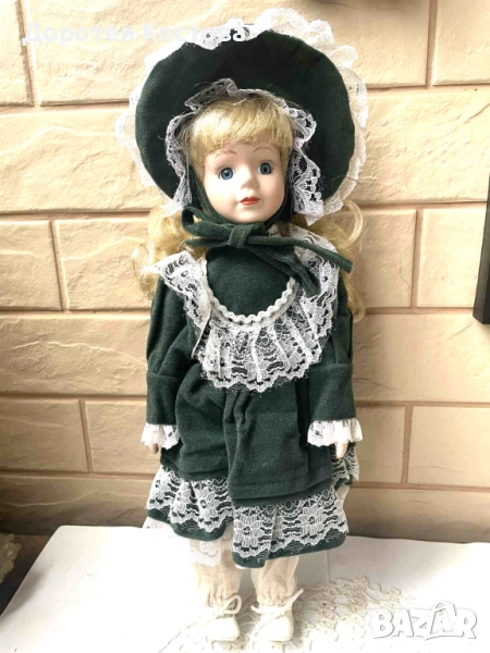 Красива порцеланова кукла от Англия , снимка 1