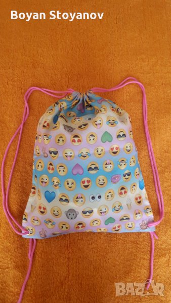 Спортна мешка на емотикони H&M, снимка 1