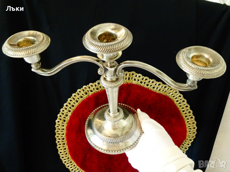 Посребрен троен свещник,свещник тройка,релеф. , снимка 1
