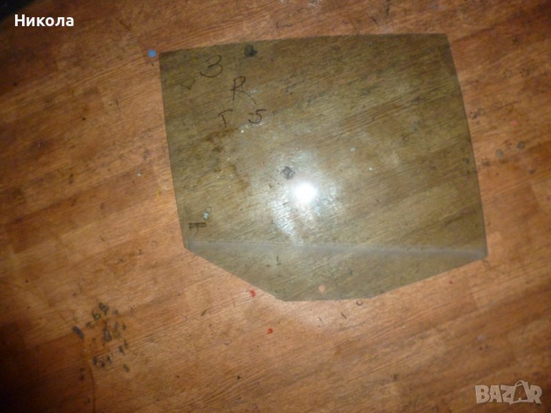 Задно дясно стъкло Голф 5-хечбек, снимка 1