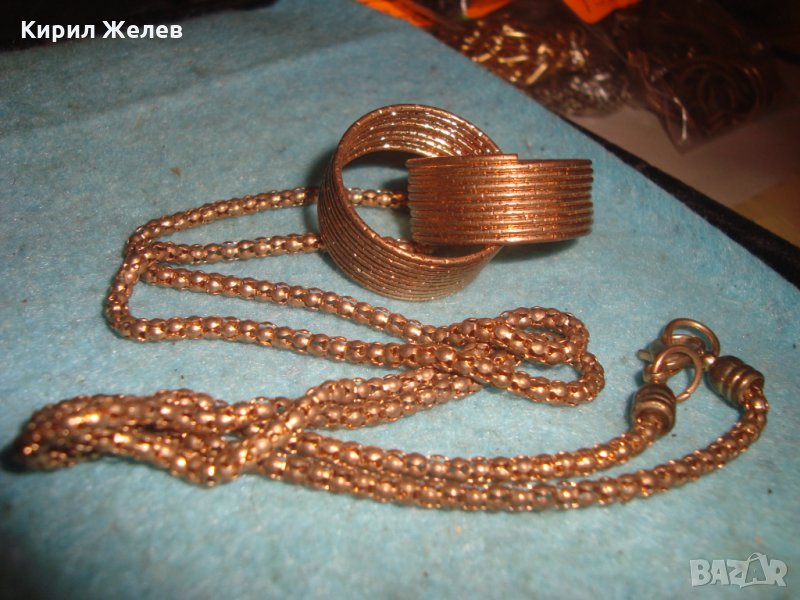 ПОЗЛАТЕНО ВИНТИДЖ РЕТРО АРТ БРОНЗОВО СТИЛНО КОЛИЕ МЕДАЛЬОН НАКИТ 39011, снимка 1