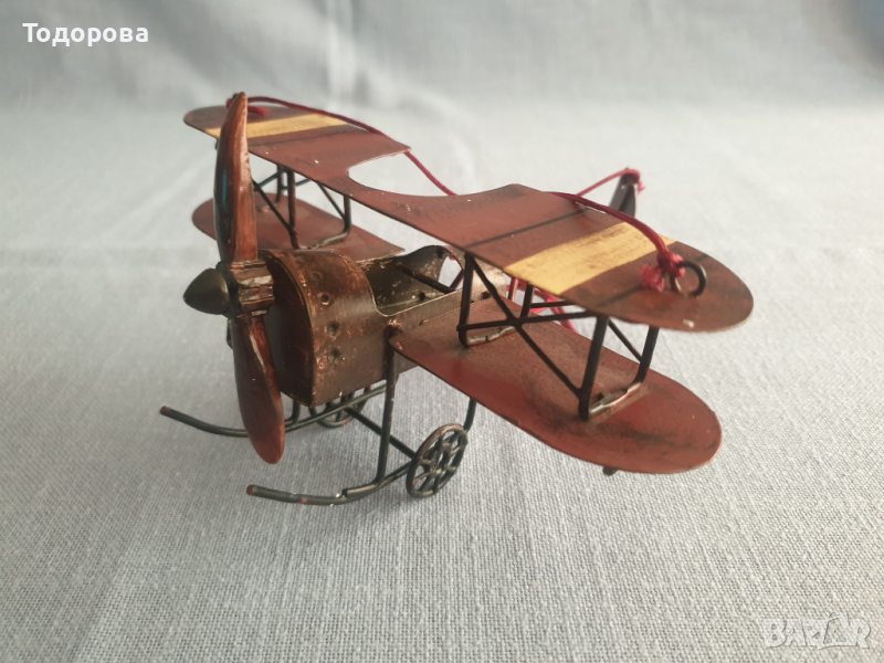 Старинен ръчно изработен метален самолет-окопно изкуство, снимка 1