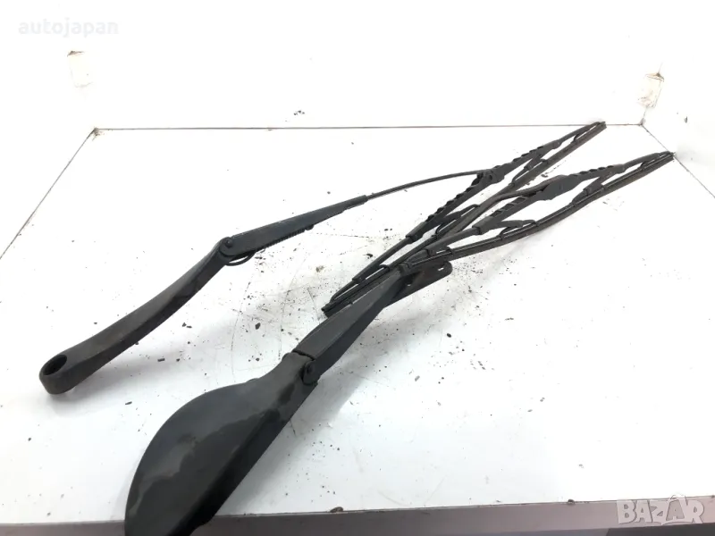 Рамо чистачка Mercedes W203 C-class C180, снимка 1