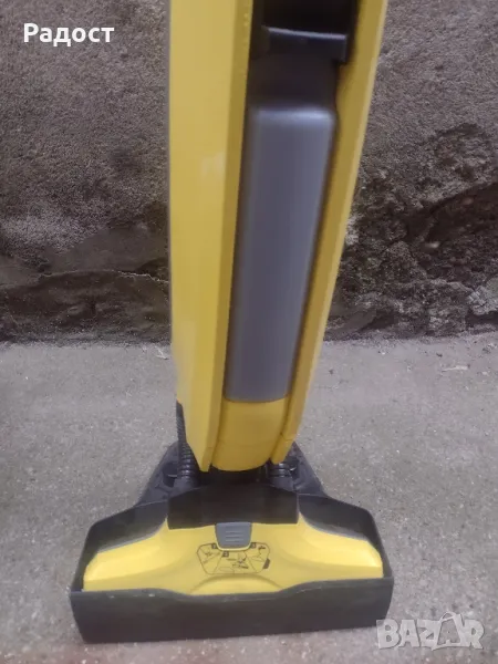 Перяща машина за твърди подове и килими Karcher FC5, снимка 1