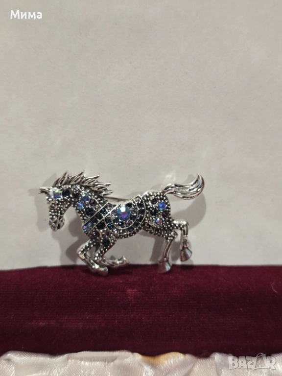 Брошки различни модели, снимка 1