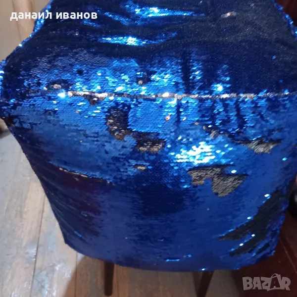пуф табуретка 45х45 с пайети , снимка 1