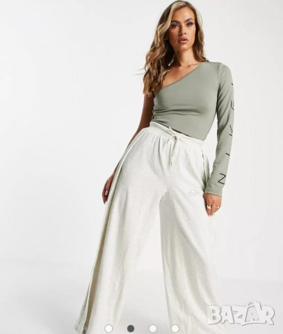 Дамски блузи Nike оригинални , снимка 4 - Блузи с дълъг ръкав и пуловери - 37261066