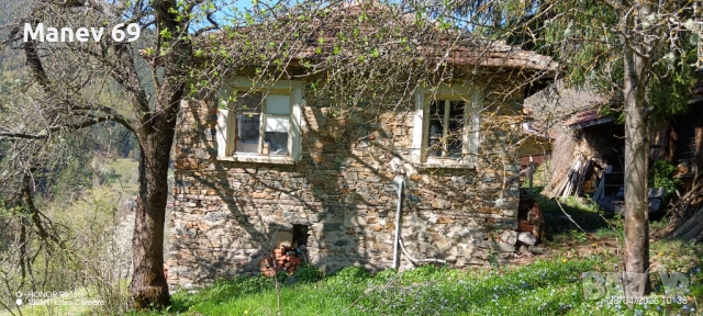 Продавам къща в Родопите с.Чуреково. 🌲 , снимка 3 - Къщи - 54342431