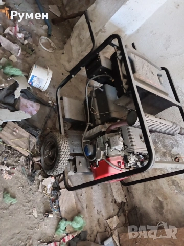 Бензинов Генератор За Ток, снимка 5 - Генератори - 53921789