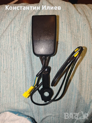 Закопчалка за колан Мерцедес w204, снимка 2 - Части - 53265890