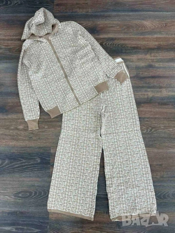 дамски екипи 