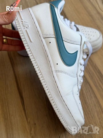 Оригинални бели кецове NIKE AIR FORCE 1 '07! 42,5 н